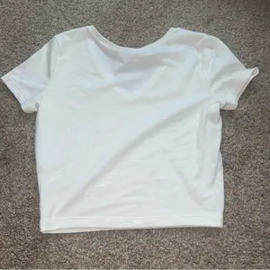 Wild Fable - White Crop Short Sleeve T-Shirt - M thumbnail 2