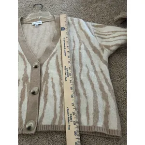 Lucy Paris Zebra Patterned Tan & Cream Cropped Cardigan Size Medium Soft Cozy thumbnail 6
