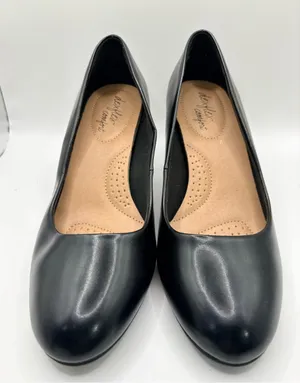Comfort Step Black Leather Ballet Flats thumbnail 1