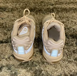 Nike Air Max Deluxe SE thumbnail 8