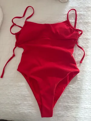 Berlook Red Ribbed One Piece Swimsuit thumbnail 1