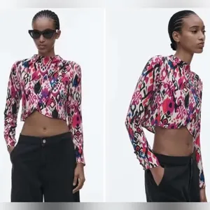 ZARA Abstract Print Mock Neck Long-Sleeve Crop‎ Top Size Small Pink Purple Blue thumbnail 4