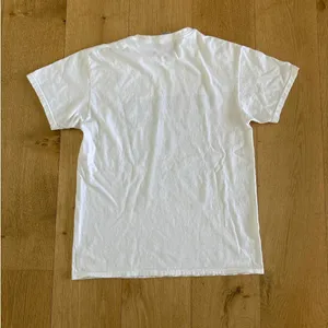 Junk Food - The Beatles Abbey Road Graphic Tee in White thumbnail 3