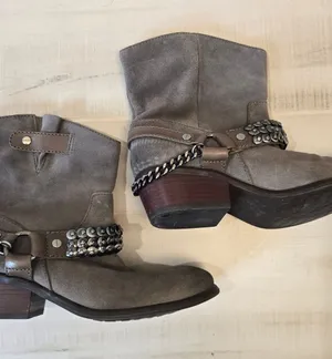 {5.5} Gianni Bini Taupe Harness Suede Cowboy Boots Women's thumbnail 1