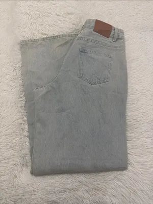 White Fox Boutique Light Blue Acid Wash Jeans thumbnail 2