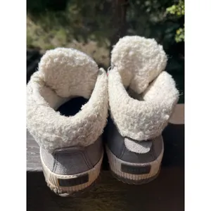 Sorel Out N About Plus Conquest Sherpa Lined Waterproof Boots Size 5 thumbnail 4