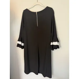 Danny And Nicole Black Bell Sleeve Dress Sz 14 thumbnail 6