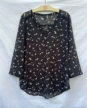 Maurices Black Light Weight 3/4 Length Sleeve Top Woman’s Size Medium thumbnail 1