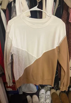 Color Block Sweatshirt thumbnail 1