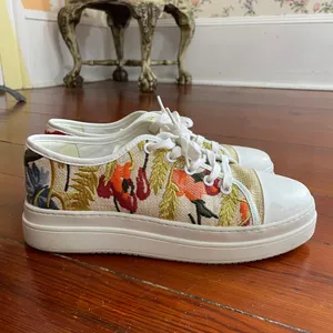 J Slides Noir Floral Embroidered Platform Sneaker‎ Artsy Women's Sz 9 🧡🎀 thumbnail 5