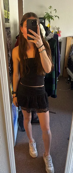 Black skirt  thumbnail 1