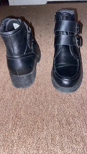 Elditas Boots thumbnail 2
