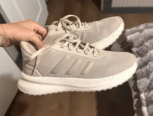 Adidas Women’s thumbnail 1