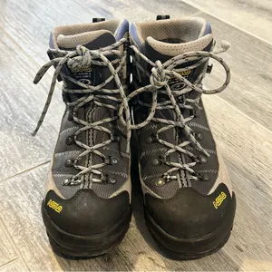 Asolo Women's Hiking Boots Size 8 Snow Cold Weather All Terrain Camping thumbnail 3