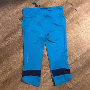 Under Armour Women's Fly-By Compression‎ Capri Size Medium thumbnail 3
