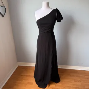 Lulus Simply Brilliant Black One-Shoulder Bow Maxi Dress Size Small thumbnail 5