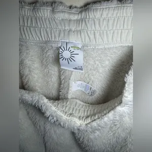 Aerie Offline Size Large thumbnail 2