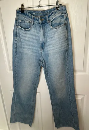 American Eagle Outfitters‎ Jeans High Rise 90s Flare Light Wash Size 6 Short thumbnail 1