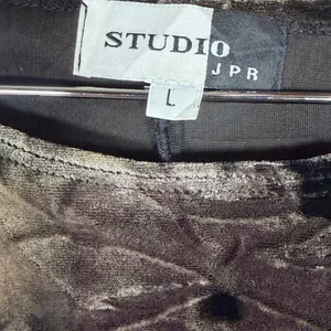 Studio JPR Womens Black Brown Tan Floral Velvet Sleeveless Maxi Dress Ln thumbnail 4