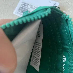 Lululemon Clippable Card Pouch - Cascadia Green thumbnail 10