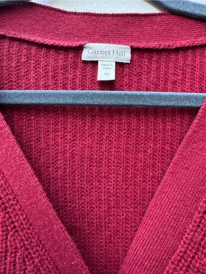 Garnet Hill 100% Cashmere Cardigan Sweater Burgundy Red V Neck Button XS thumbnail 4