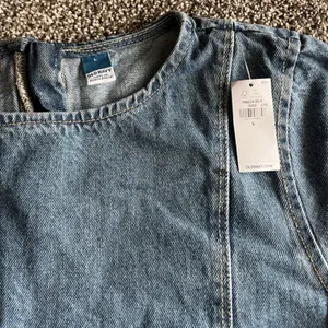 Old Navy Light Blue Denim Shift Dress thumbnail 4