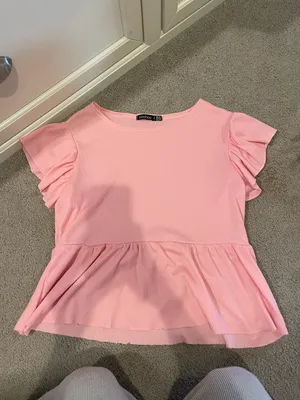 Pink flowy summer going out top Size M thumbnail 1