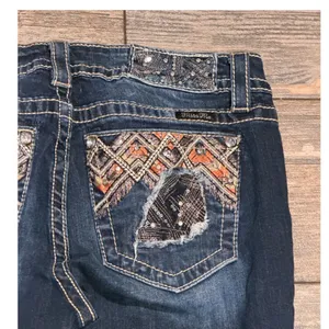 Miss Me Straight Leg Low Rise Dark Wash Embroidered Sequin Jeans 28x33 Y2K BKE thumbnail 10