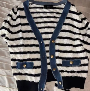 Laundry by Shelli Segal Sweater thumbnail 1