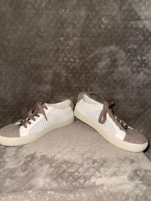 Vince Camuto Myralyn Faux Fur and Leather Sneakers Size 6.5M thumbnail 5