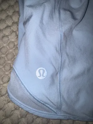 Lululemon Hotty Hot High-Rise 4" thumbnail 2