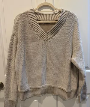 American Eagle V-Neck Knit Sweater in Beige thumbnail 1