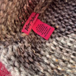 Betsey Johnson knit knitted black velvet bow beanie hat with a silver heart thumbnail 4