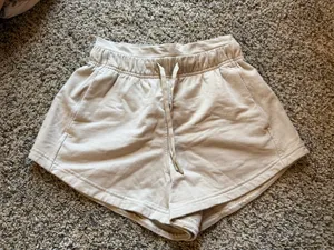 Lululemon Shorts thumbnail 2