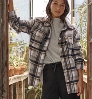 Evereve Plaid Simone Long Sleeve Chest Pocket Oversized Shacket Gray Blue XS thumbnail 1