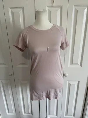Lululemon Swiftly Tech T-Shirt 2.0 Heather Pink Size 6 thumbnail 4