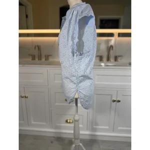 Gap Eyelet Blouse Womens L Light Blue Embroidered Button Front Cap Sleeve Top thumbnail 3