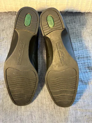 Deer Stags Black Slip-On Comfort Loafers Women’s size 7M thumbnail 7