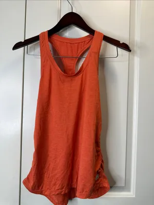 Vuori Women's Luxe Performance Tank Grapefruit S thumbnail 2
