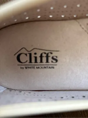Cliffs by WHITE MOUNTAIN Cream Perforated Bow Ballet Flats thumbnail 3