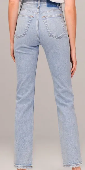 Abercrombie Curve Love Jeans thumbnail 1