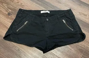 Hollister black shorts! thumbnail 1