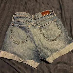 Hollister Shorts Denim thumbnail 2