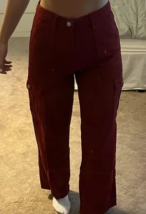 Red cargo pants thumbnail 1