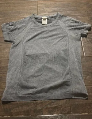 Grey Old Navy Top thumbnail 1
