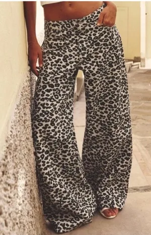 Zara Z1975 Wide Leg Animal Print Jeans Size 2 thumbnail 1