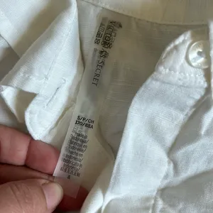 Victoria's Secret white button front shirt thumbnail 3