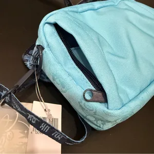 DISNEY Parks Disneyland Stitch Crossbody/Fanny Pack Belt Convertible Bag NEW thumbnail 5
