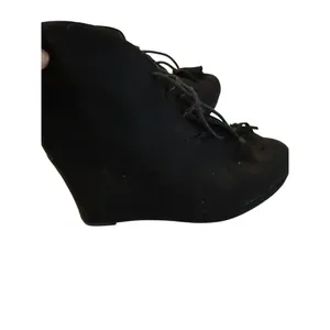 Report Black Suede‎ Wedge Booties Women's Size 9 Fringe Tassel Ties thumbnail 7