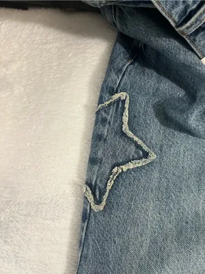 Arizona Jeans Women’s Blue Star Patch Relaxed Jeans thumbnail 4